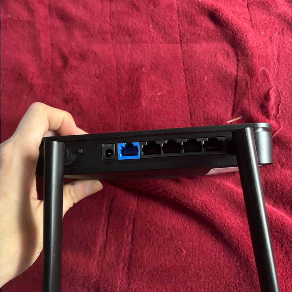 NETGEAR Black Wireless Router with Nighthawk App Support - Picture 5 of 5